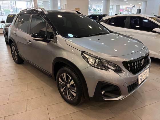 PEUGEOT 2008 1.6 16V THP FLEX GRIFFE 4P AUTOMÁTICO PEUGEOT 2008 1.6 16V THP FLEX GRIFFE 4P AUTOMÁTICO